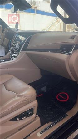 كاديلاك اسكاليد